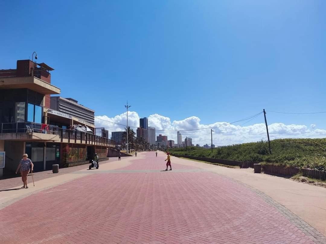 Tenbury By The Beachfront 806 Durban